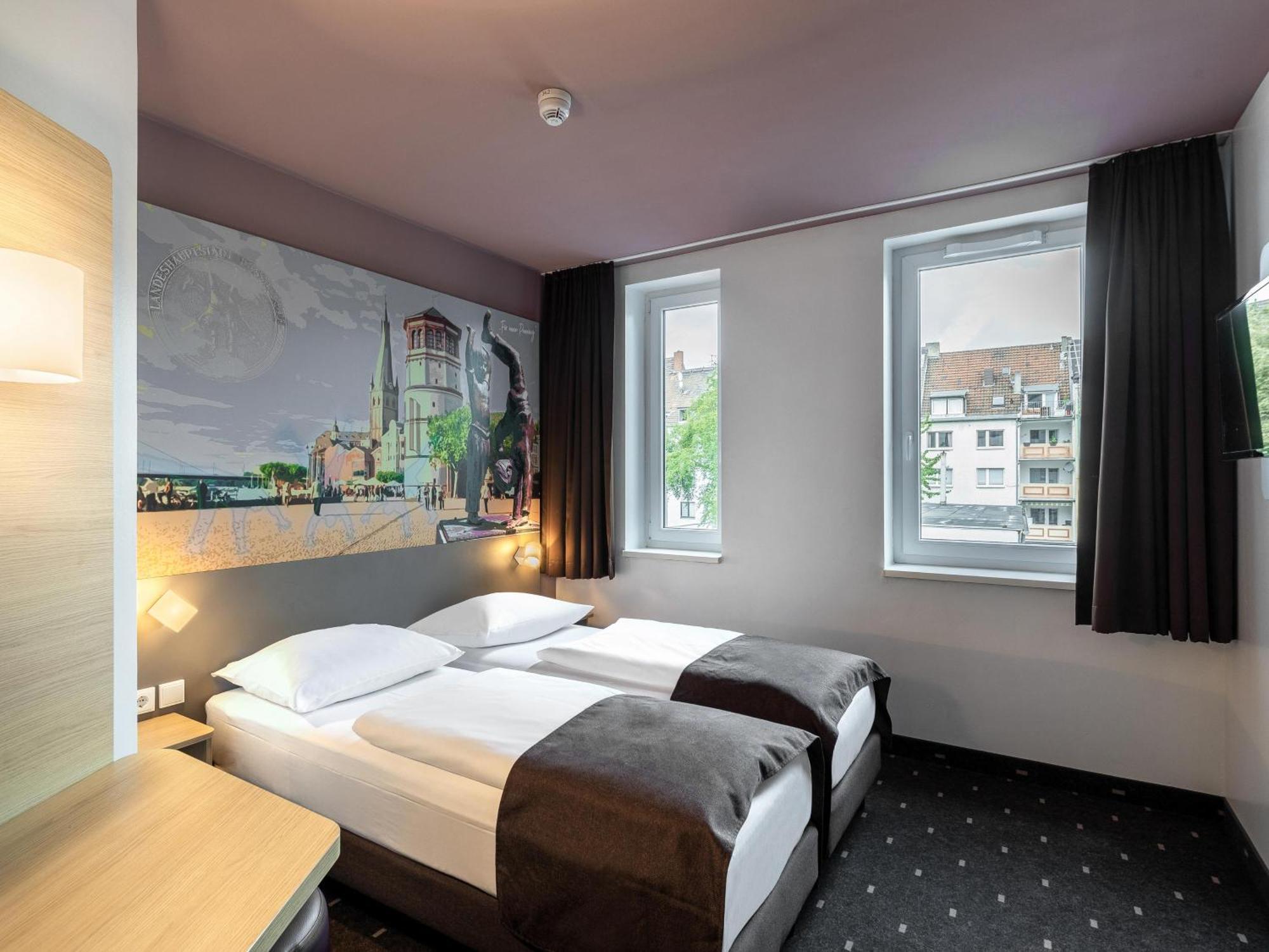 B&B Hotel Duesseldorf-Mitte Dış mekan fotoğraf