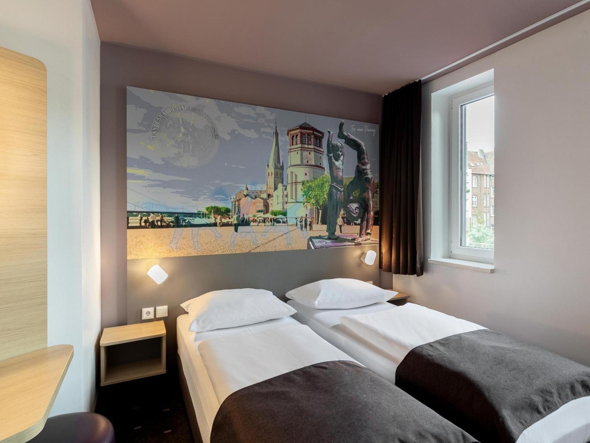 B&B Hotel Duesseldorf-Mitte Dış mekan fotoğraf