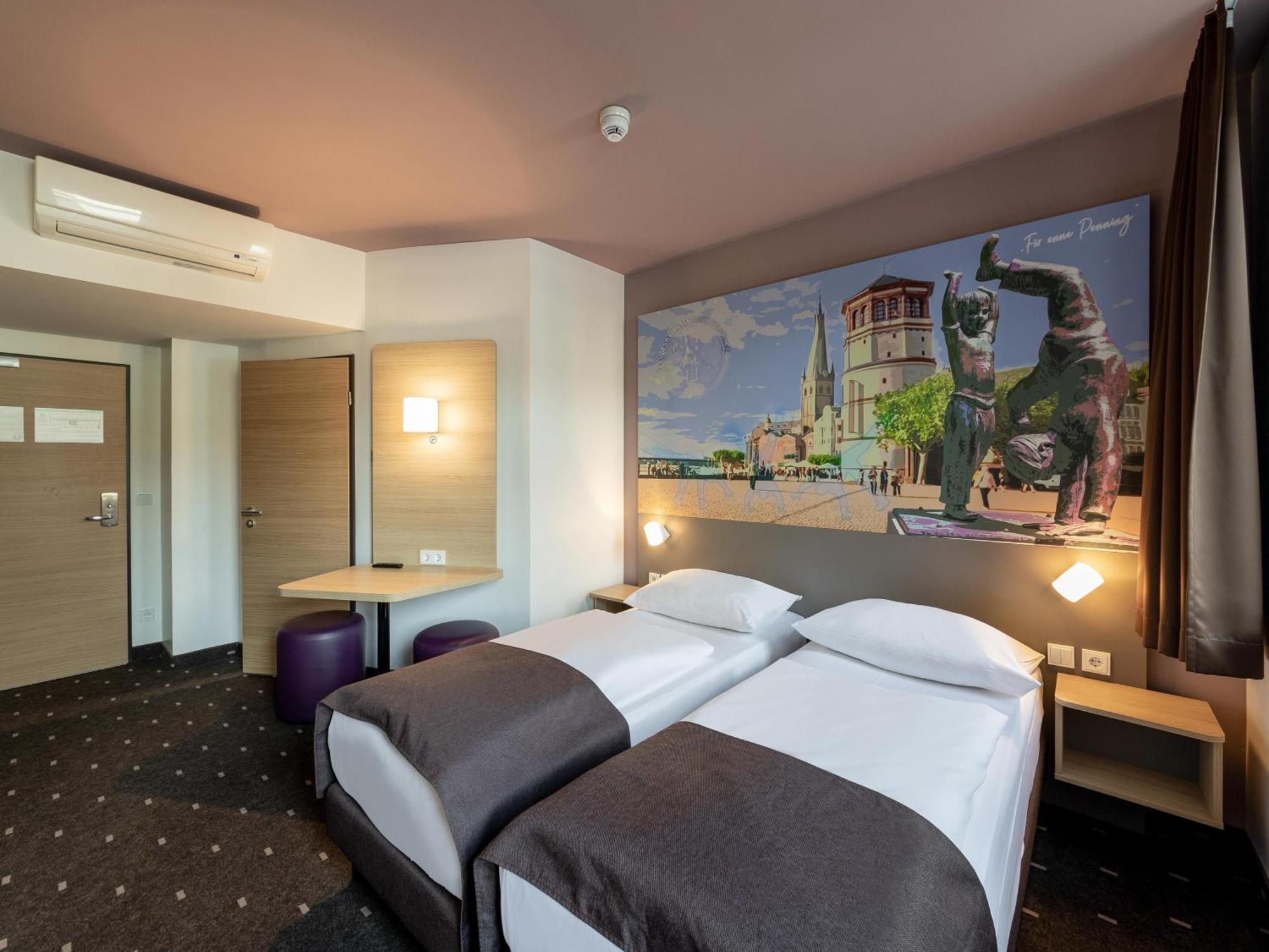 B&B Hotel Duesseldorf-Mitte Dış mekan fotoğraf