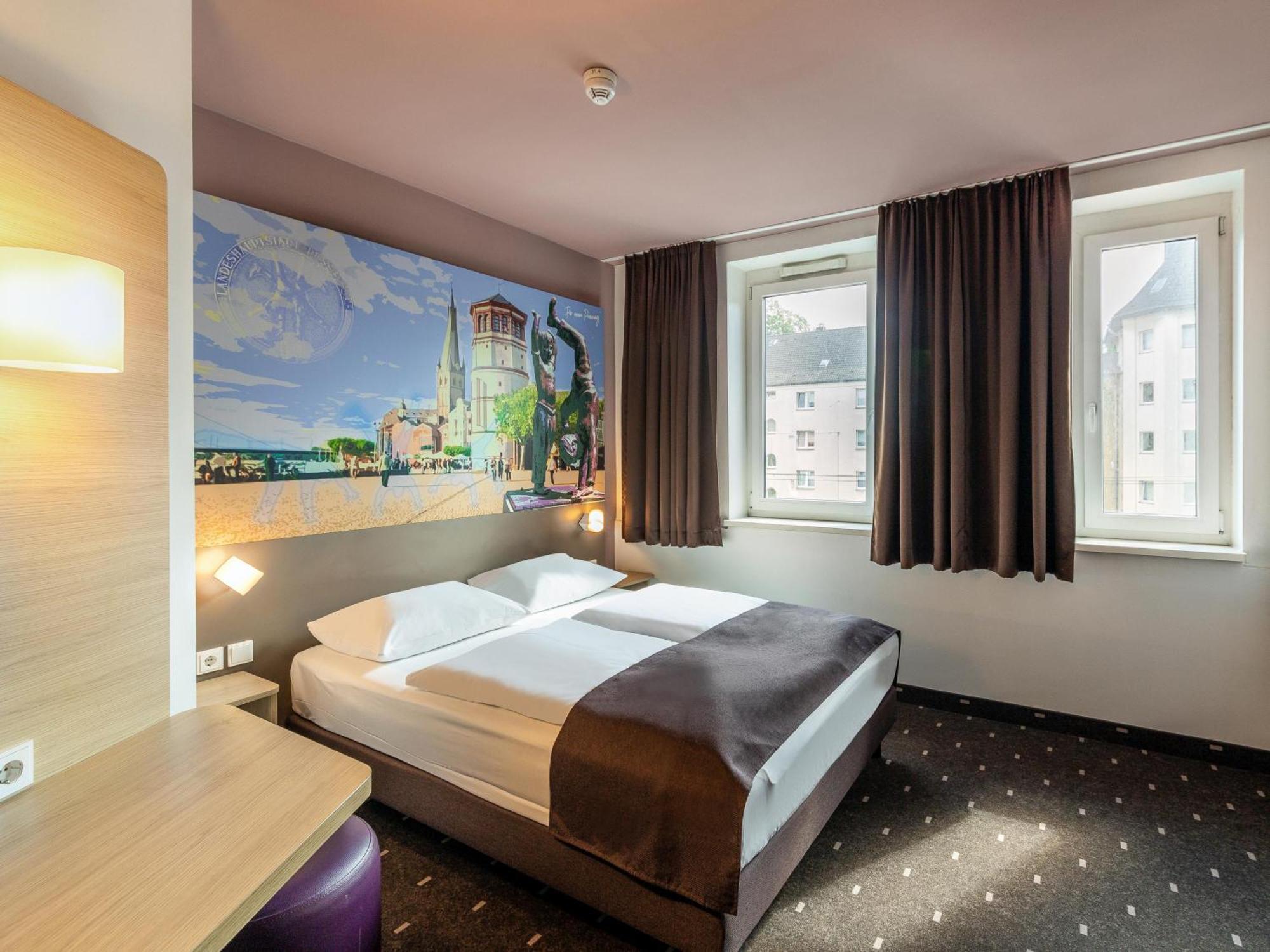 B&B Hotel Duesseldorf-Mitte Dış mekan fotoğraf