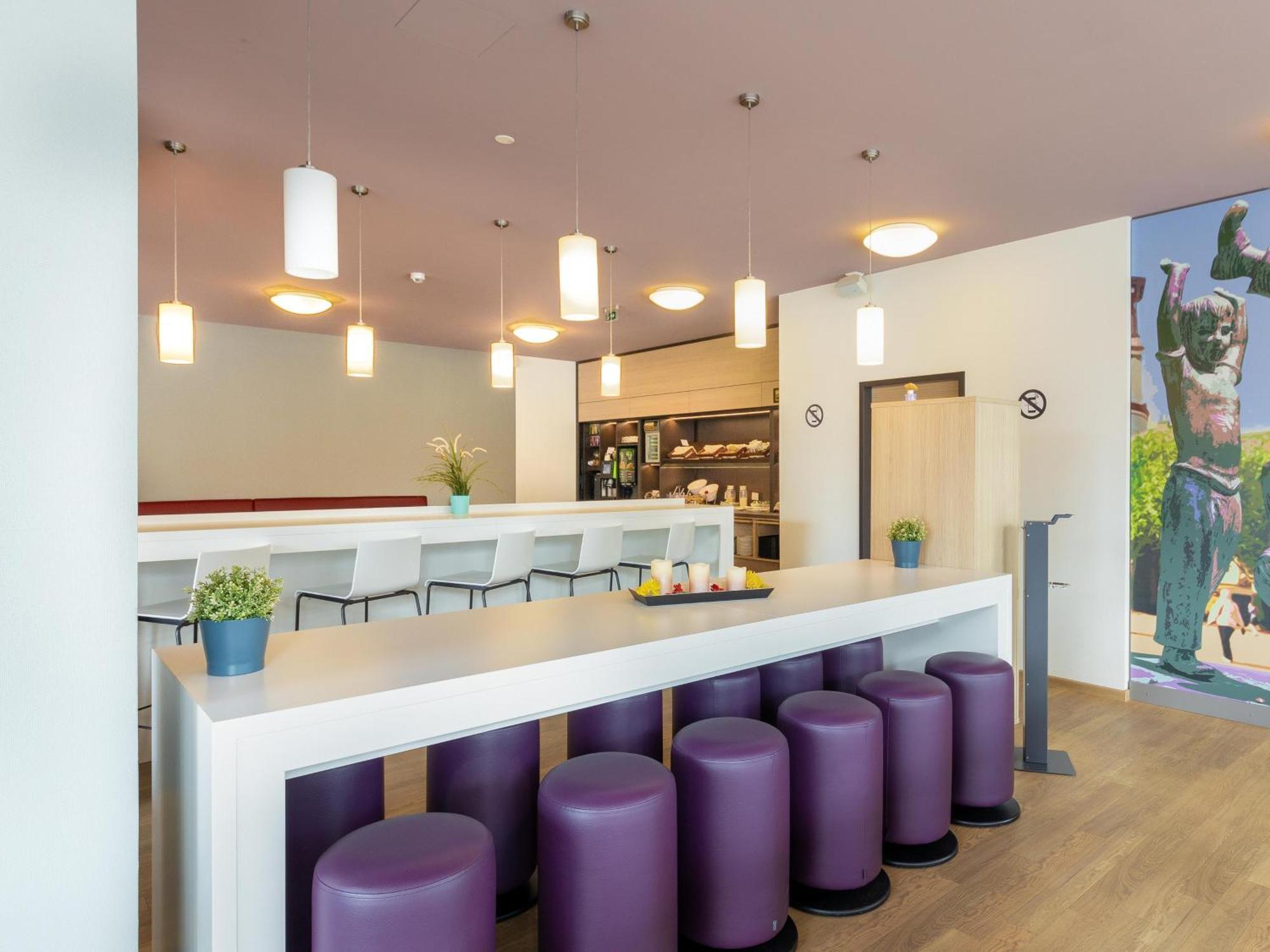 B&B Hotel Duesseldorf-Mitte Dış mekan fotoğraf