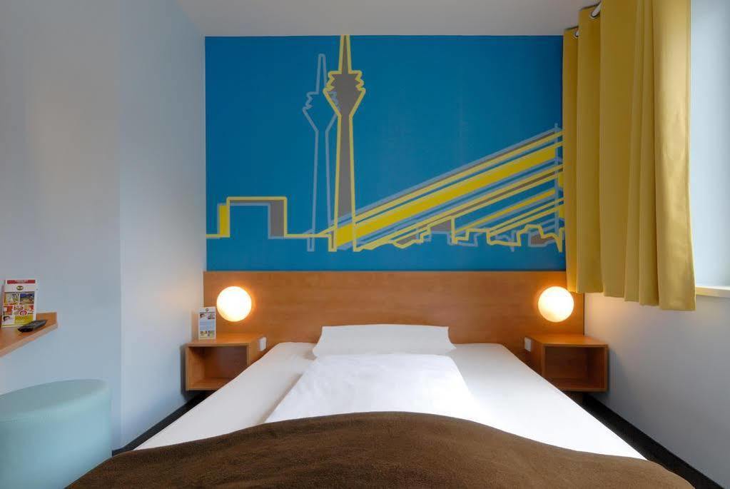 B&B Hotel Duesseldorf-Mitte Dış mekan fotoğraf